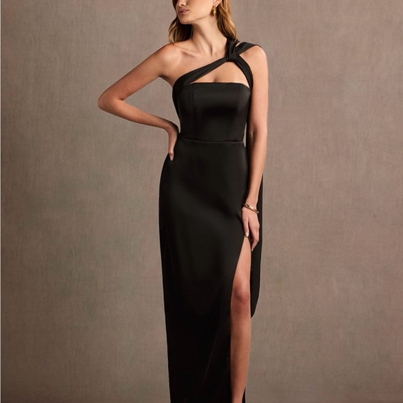 Azazie OLENE BLACK ASYMMETRICAL MAXI DRESS - Picture 1 of 2